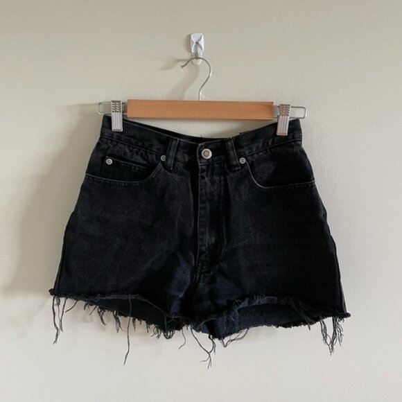 Vintage High Rise Black Denim Jean Shorts Size 27 - Picture 1 of 7